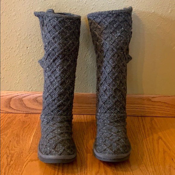 UGG Knit Boots - Picture 2 of 7